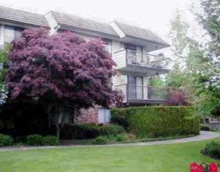 Main Photo: 301 7426 138TH Street in Surrey: East Newton Condo for sale in "Glencoe" : MLS®# F2820598